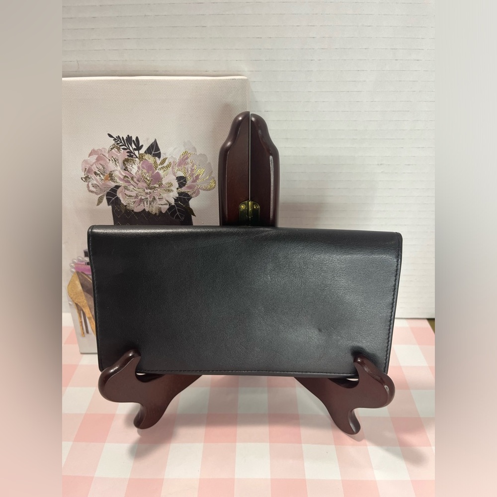 Giorgio Fedon 1919  Women’s horizontal Black Leather Wallet .